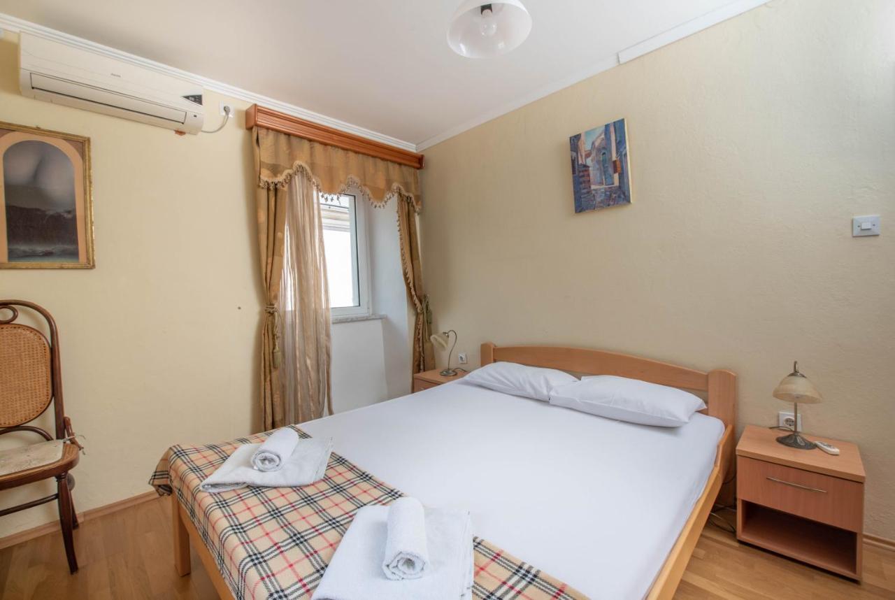 Apartments Radimir Kotor Eksteriør billede