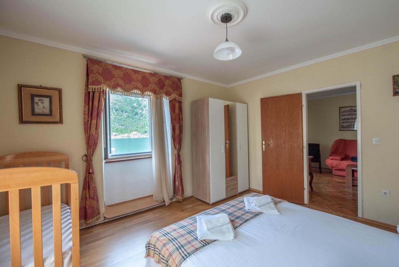 Apartments Radimir Kotor Eksteriør billede