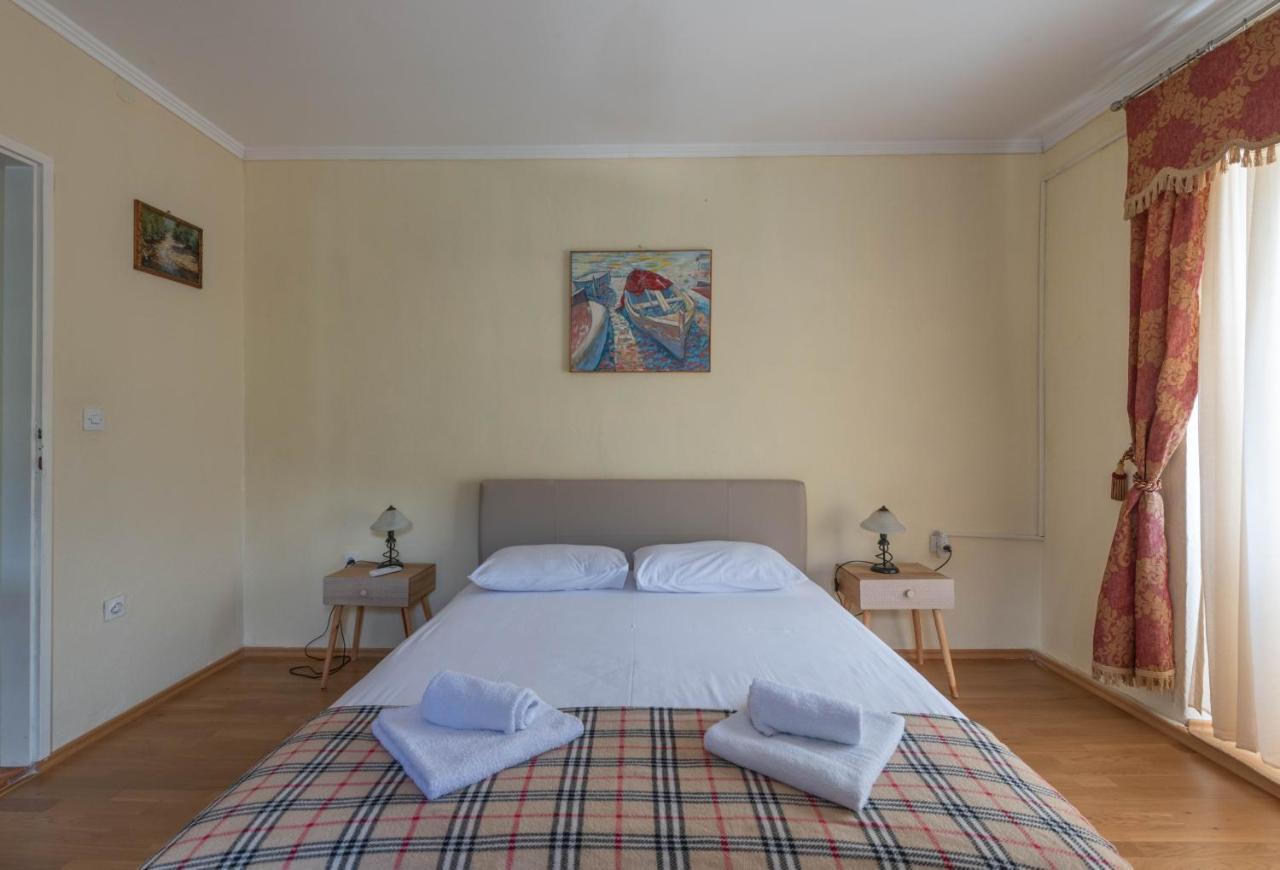 Apartments Radimir Kotor Eksteriør billede