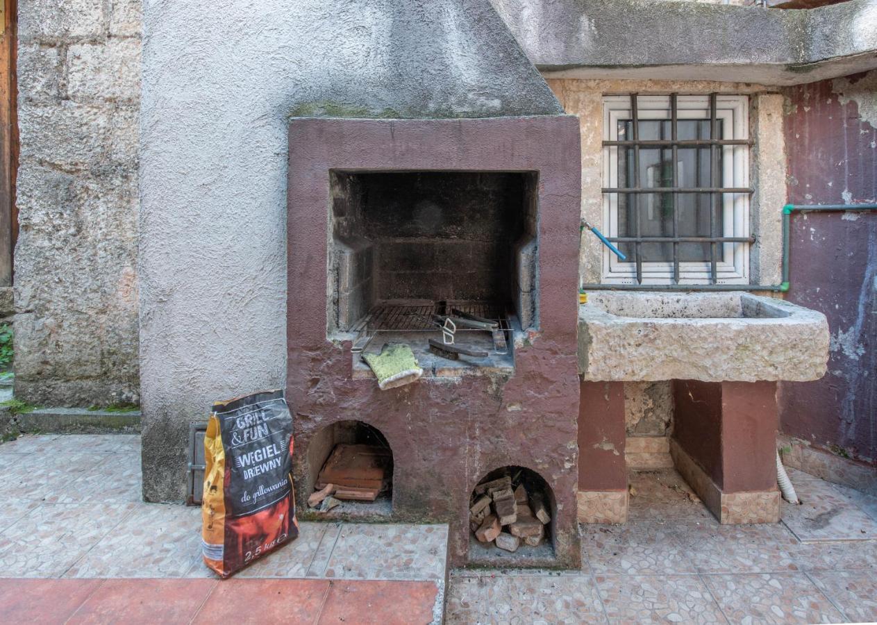 Apartments Radimir Kotor Eksteriør billede