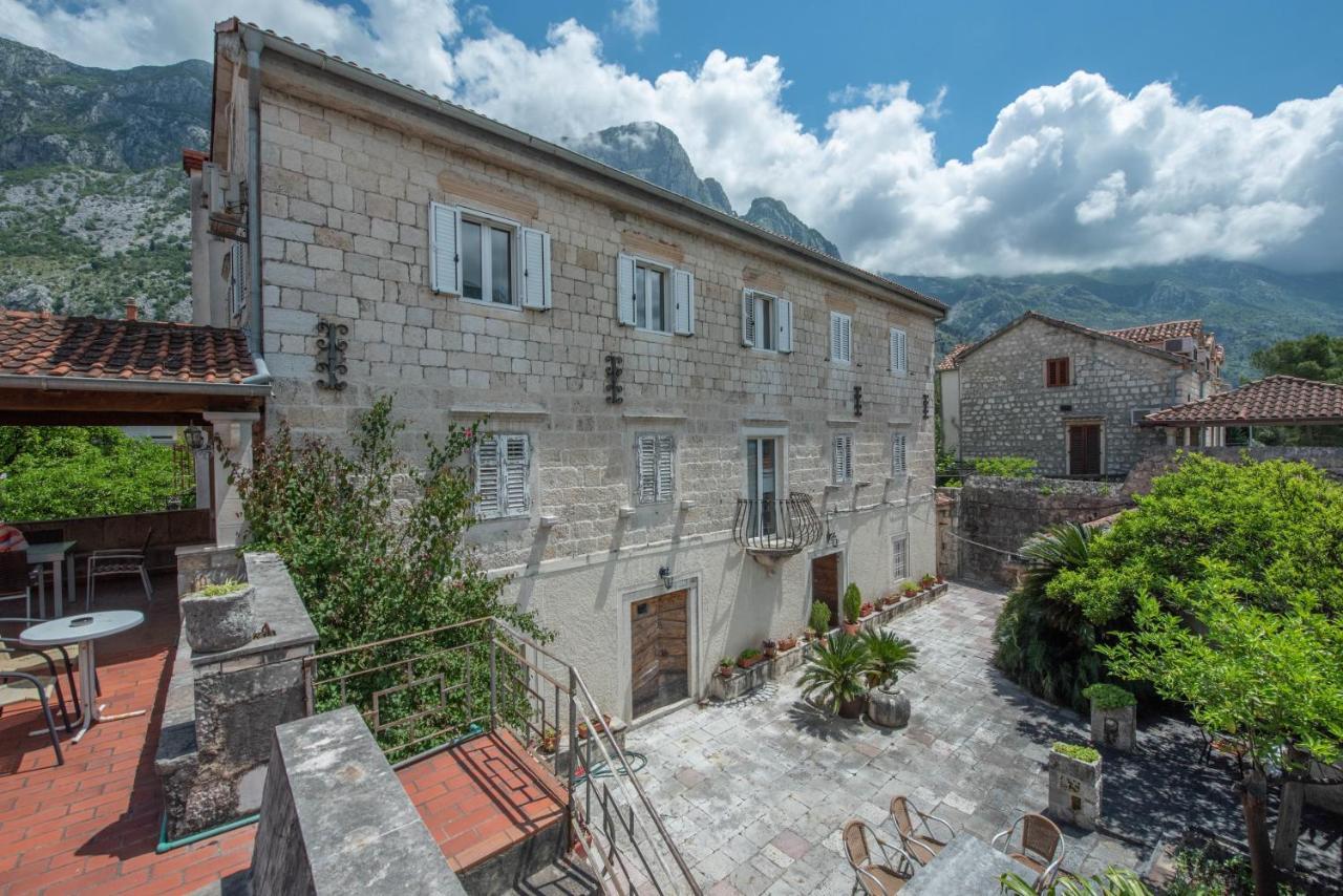 Apartments Radimir Kotor Eksteriør billede