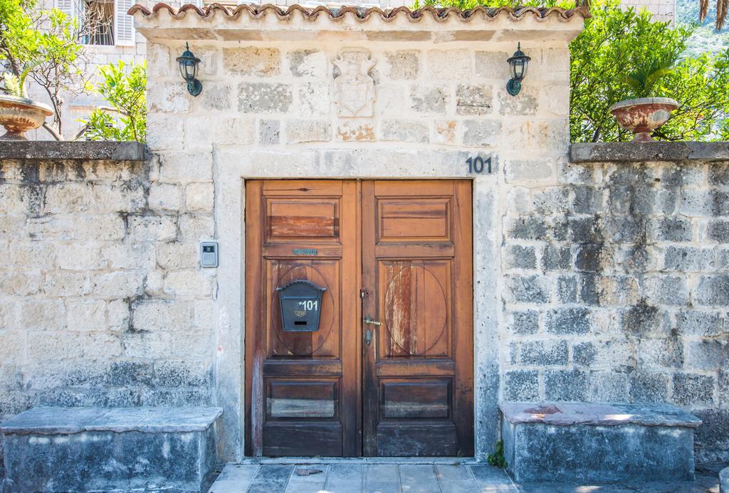 Apartments Radimir Kotor Eksteriør billede