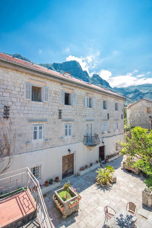 Apartments Radimir Kotor Eksteriør billede